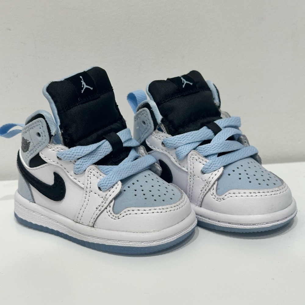 NEW Baby Boy Nike Jordan 1 Mid - Ice Blue - Size 3C